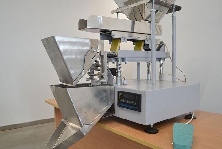 instalyaciya-vagovimiryuvalnoji-produkciji-keli-v-nastilniy-vagoviy-dozator-vd-1