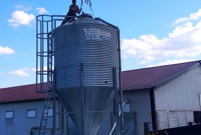 zvazhuvannya-ta-oblik-produkciji-u-bunkerah-na-ptahofermi-z-vikoristannyam-tenzodatchikiv-keli-sensing