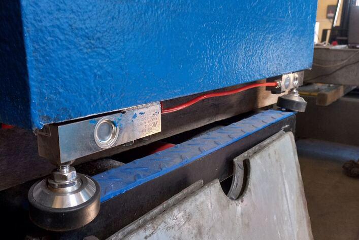 vikoristannya-tenzodatchikiv-keli-v-diagnostichnih-galmivnih-stendah-dlya-sto